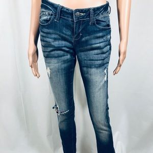 Decree Distressed torn jeans